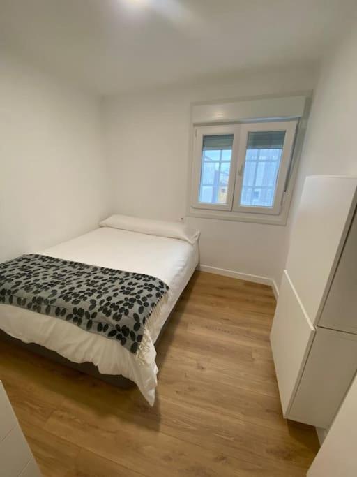 Centrico Piso En Portonovo Apartment Luaran gambar